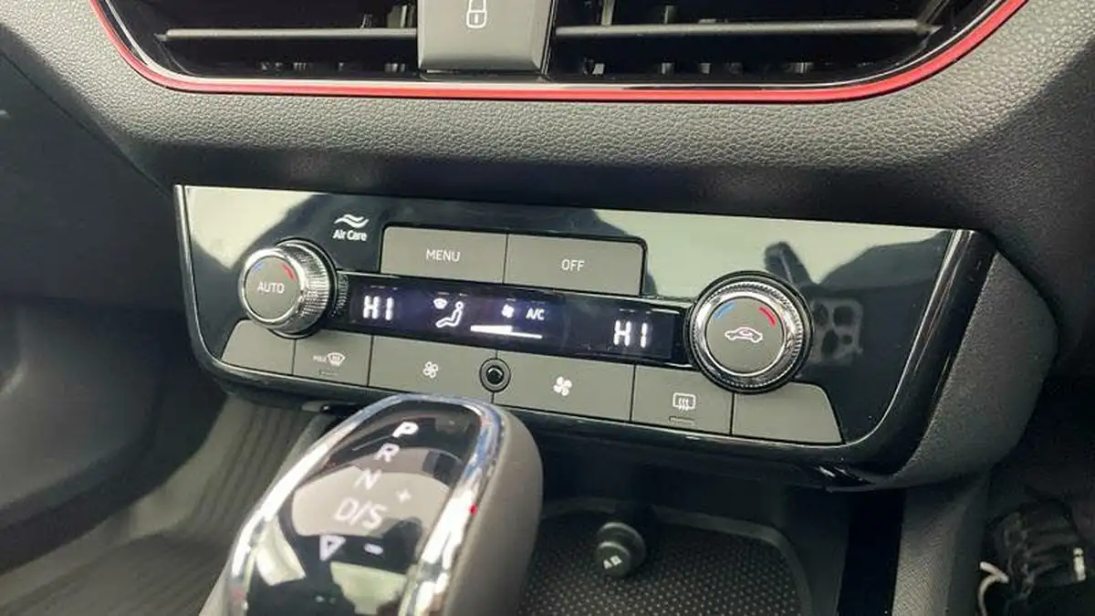 2024-skoda-scala-10-tsi-monte-carlo-116ps-dsg-big-6