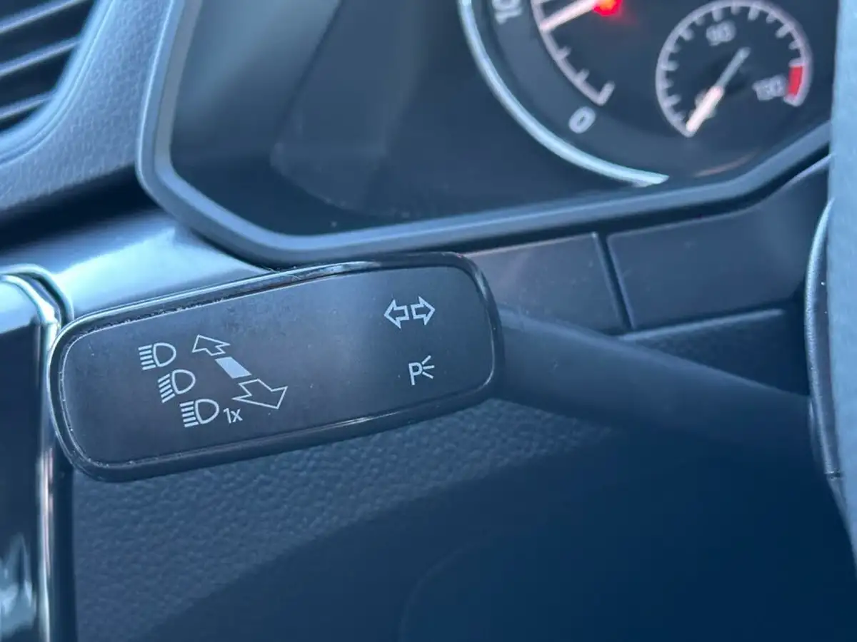 2017-skoda-superb-16tdi-estate-dsg-big-25