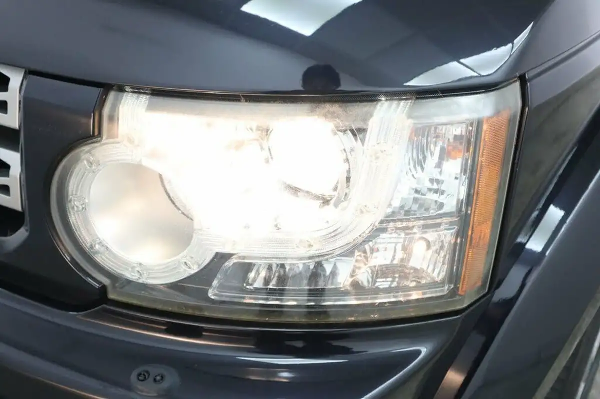 2010-land-rover-discovery-4-30tdv6-xs-big-10