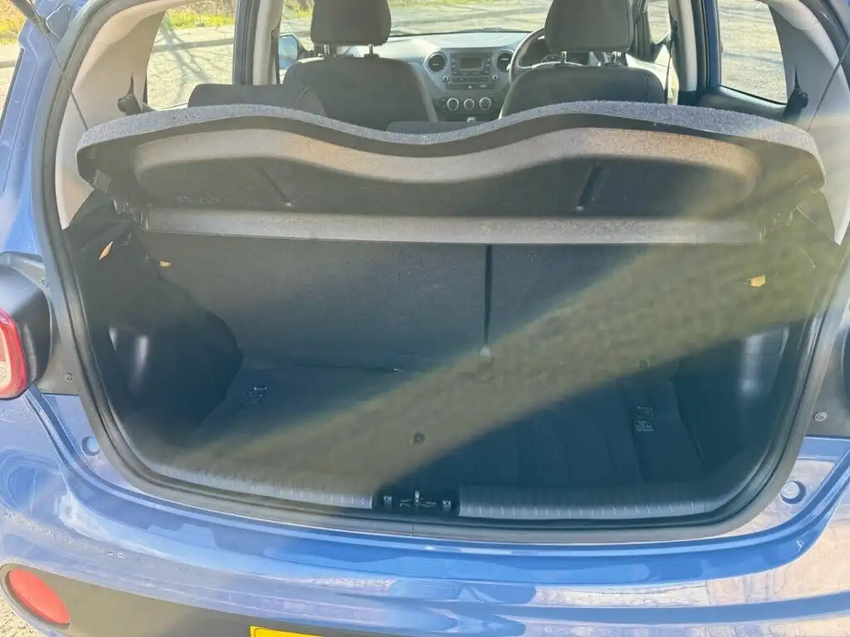 2017-hyundai-i10-12-se-auto-big-12