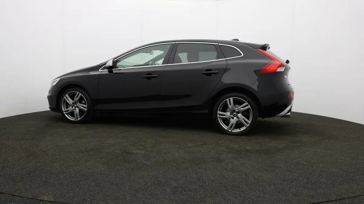 2018-volvo-v40-20td-d3-r-design-pro-big-63