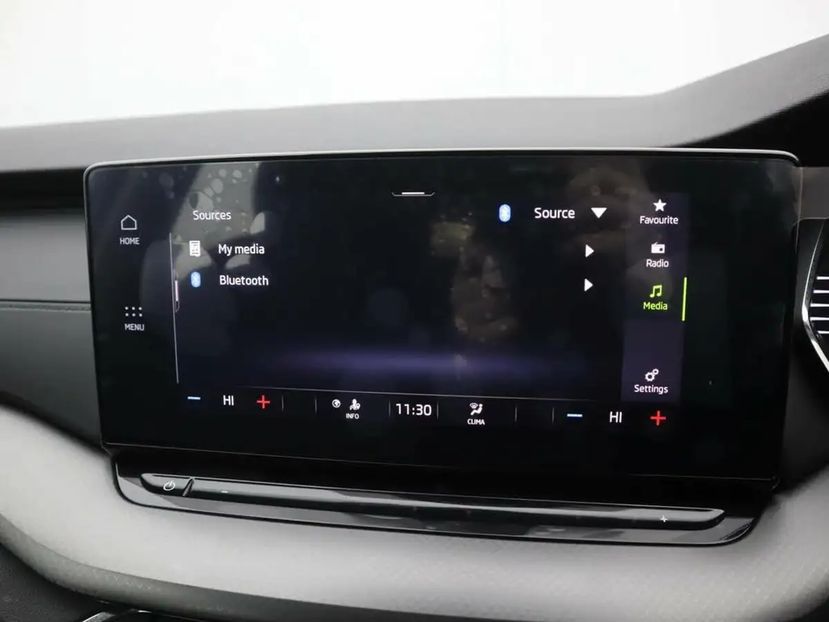 2020-skoda-octavia-10-tsi-se-technology-109ps-estate-big-24
