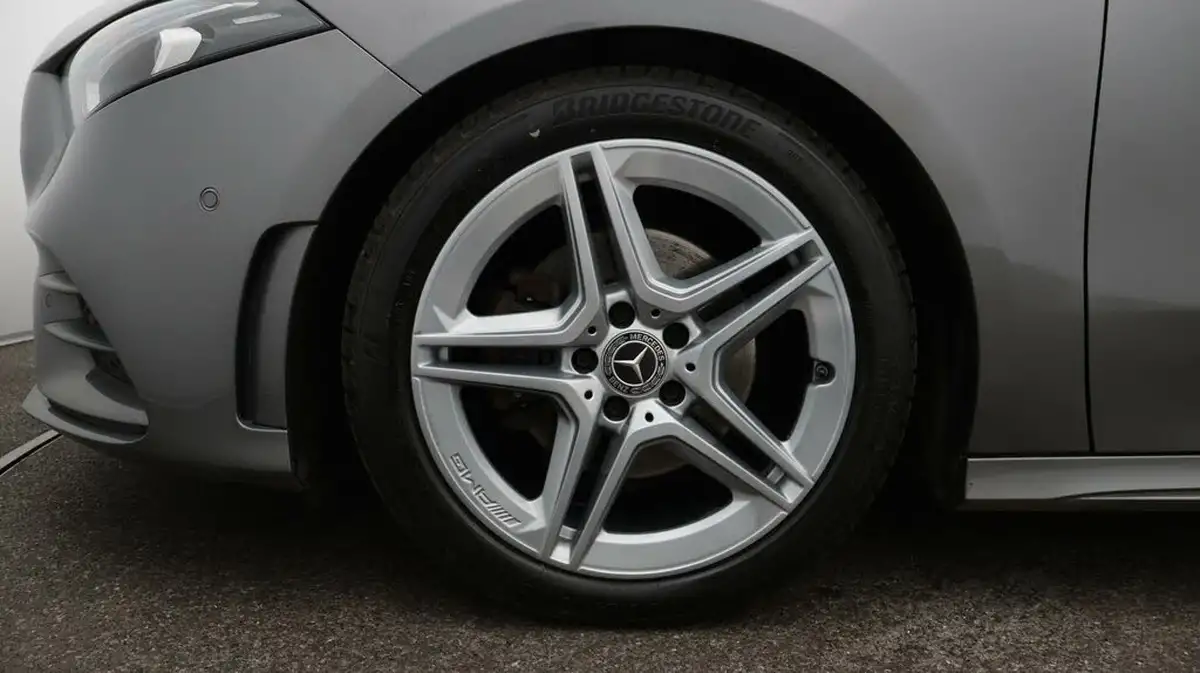 2019-mercedes-benz-a-class-15d-a180d-amg-line-premium-saloon-4d-7g-dct-big-18