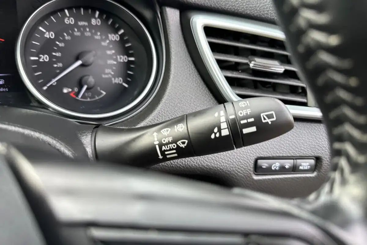 2018-nissan-qashqai-15dci-acenta-115ps-big-33