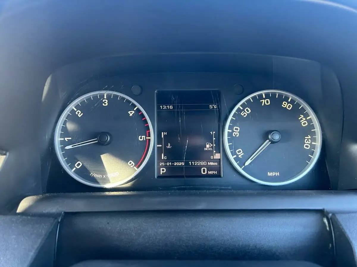 2011-land-rover-discovery-4-30td-30sdv6-255bhp-big-10