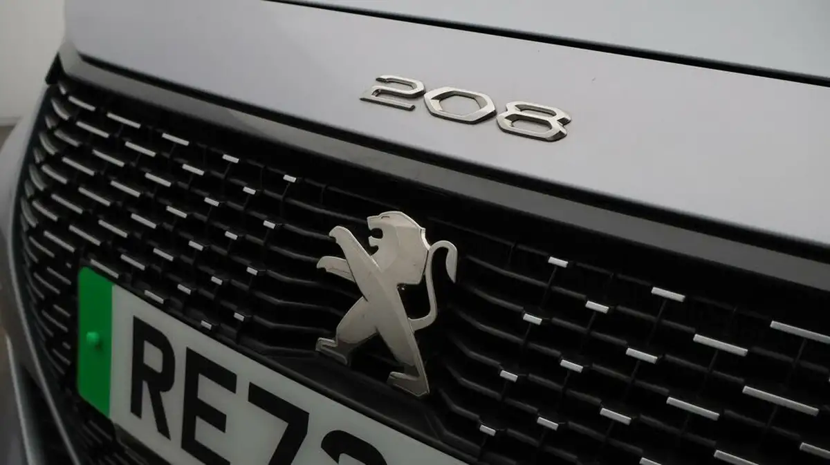 2022-peugeot-208-e-gt-136ps-50kwh-big-20