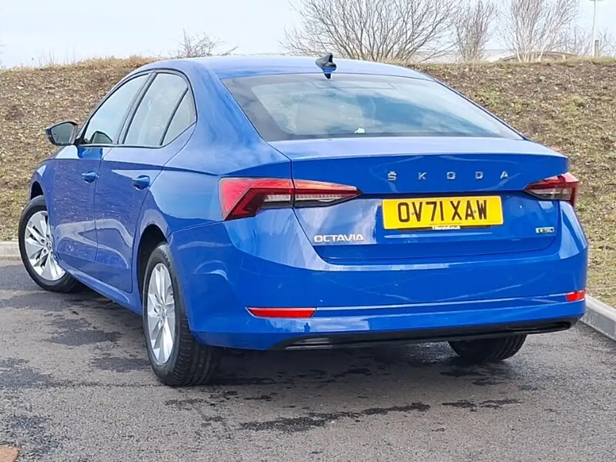 2021-skoda-octavia-big-1