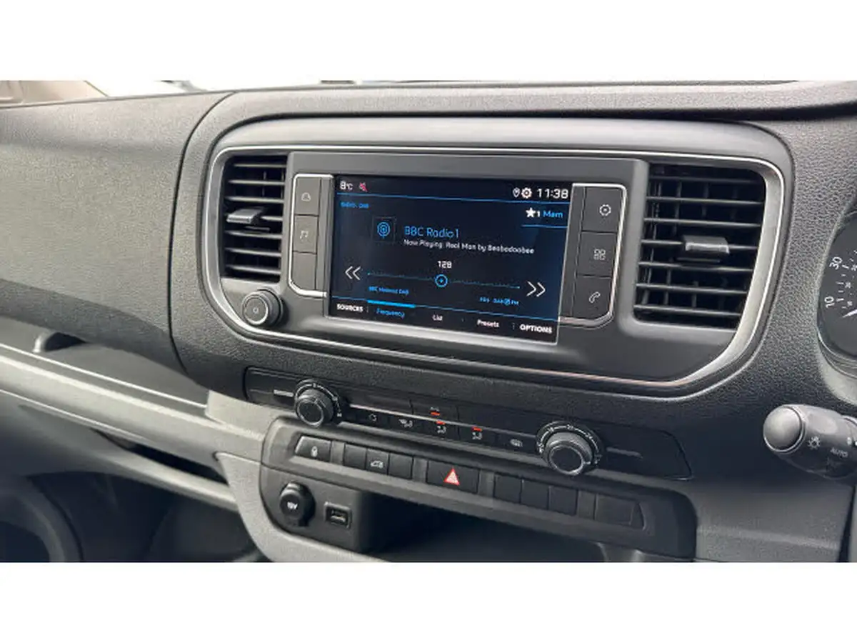 2022-peugeot-expert-15-bluehdi-professional-premium-long-1000-big-14