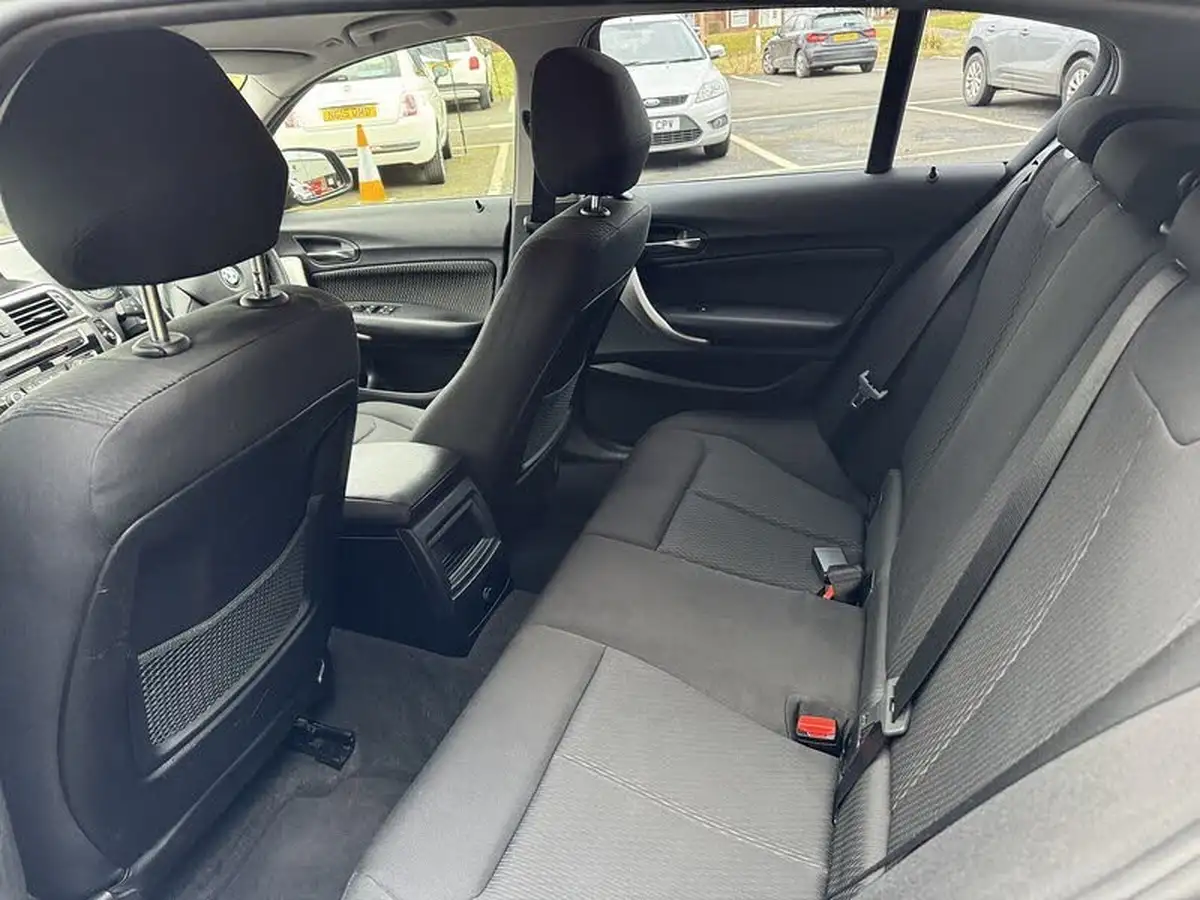 2017-bmw-1-series-20td-118d-se-5d-auto-big-39