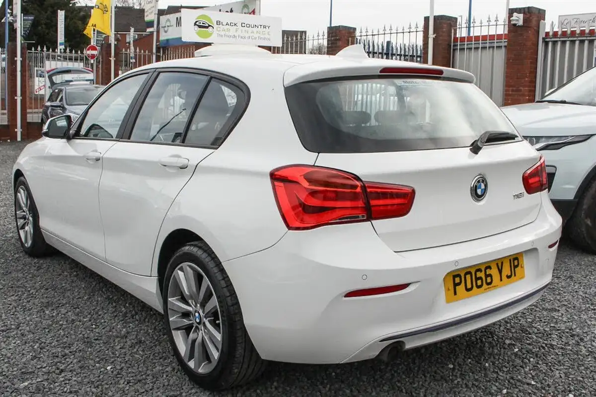 2016-bmw-1-series-15-118i-sport-5d-big-7