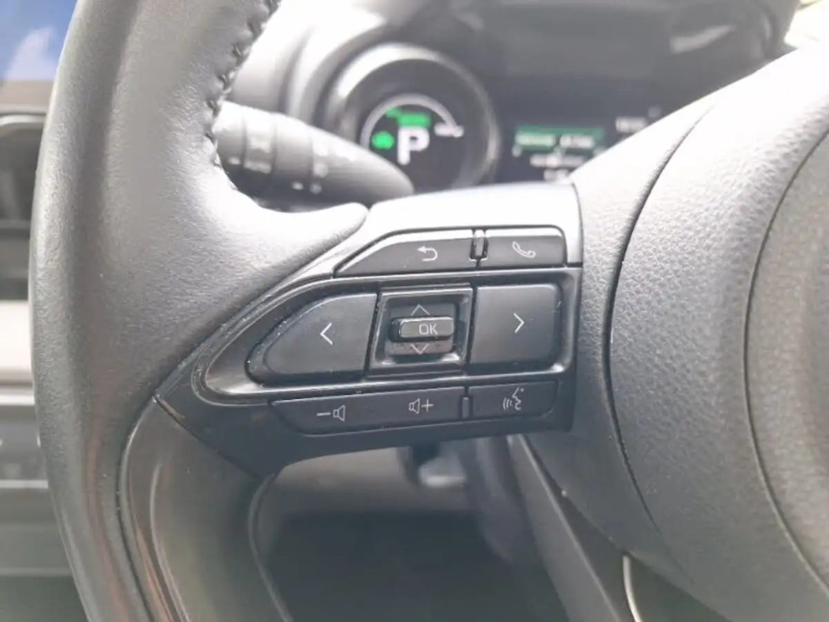 2022-toyota-yaris-cross-15-vvt-i-excel-city-packpan-roof-big-17
