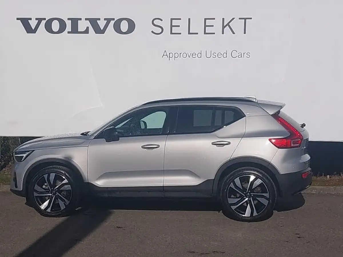 2023-volvo-xc40-20-b4-ultimate-big-3