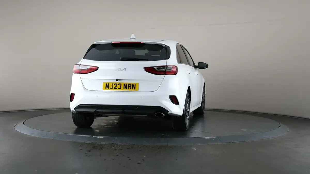 2022-kia-ceed-15-t-gdi-3-hatchback-big-63