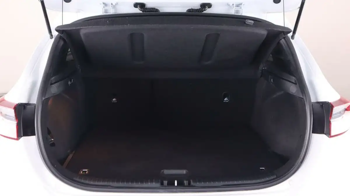 2022-kia-ceed-15-t-gdi-3-hatchback-big-17