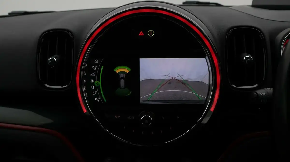 2019-mini-countryman-20-john-cooper-works-big-26