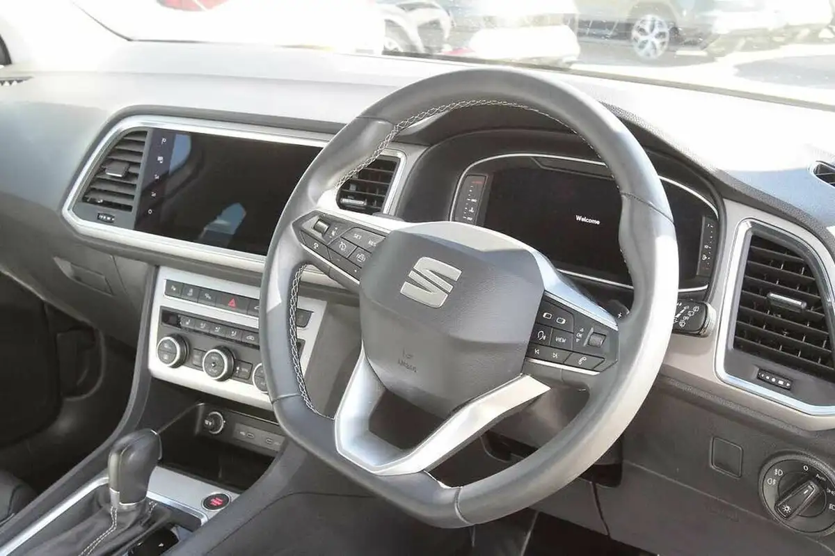 2023-seat-ateca-20-ecotsi-xperience-lux-big-5