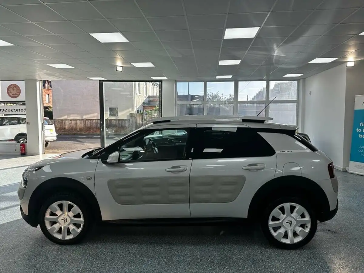 2017-citroen-c4-cactus-12-puretech-w-big-14