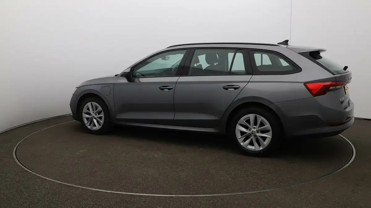 2022-skoda-octavia-14-tsi-se-technology-estate-big-39