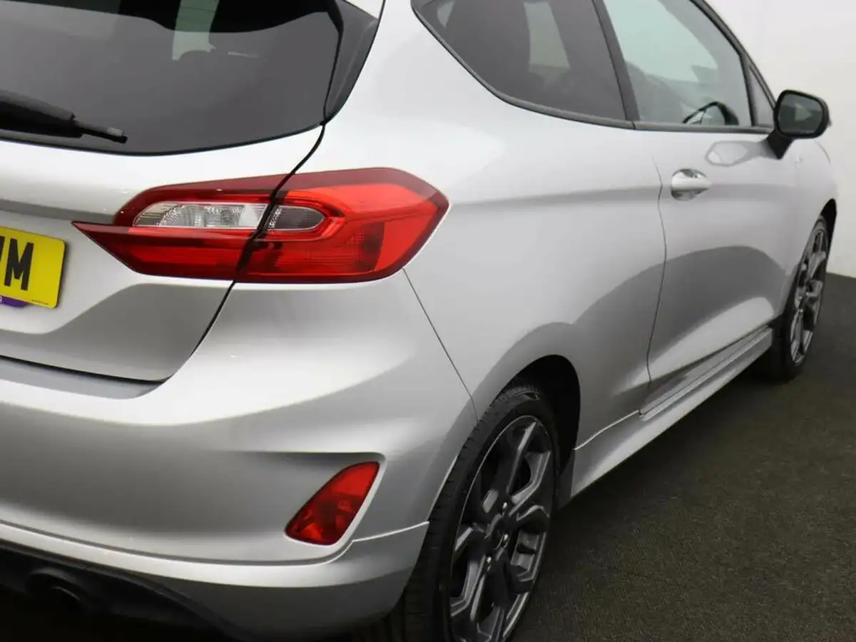 2018-ford-fiesta-10t-st-line-100ps-3d-big-40