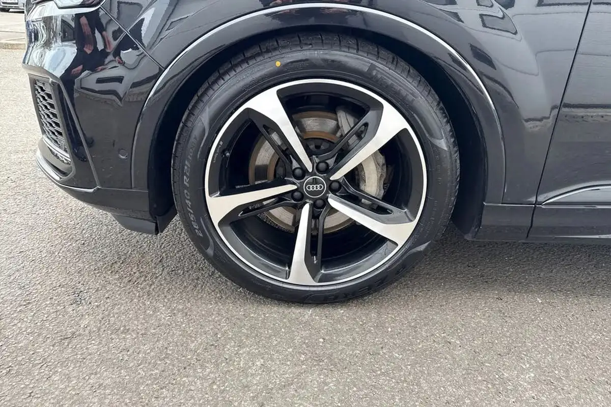 2022-audi-q7-30-55-tfsi-black-edition-big-9