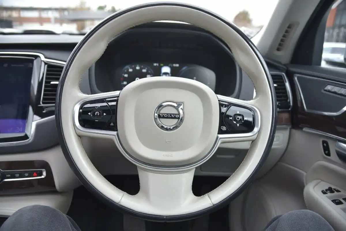 2017-volvo-xc90-20-t8-inscription-hybrid-geartronic-big-31