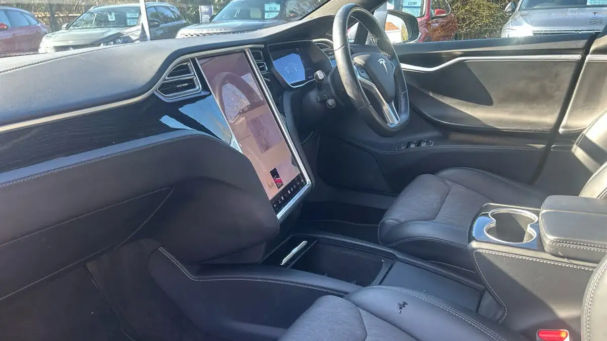2017-tesla-model-s-e-75-235kw-big-9
