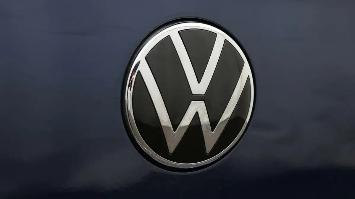 2022-volkswagen-golf-15-tsi-life-130ps-hatchback-big-20