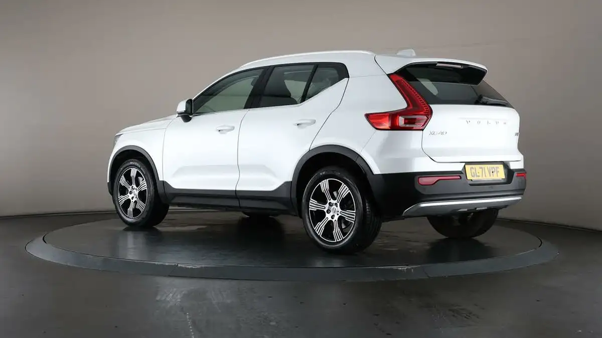 2022-volvo-xc40-20-b4-inscription-awd-big-5