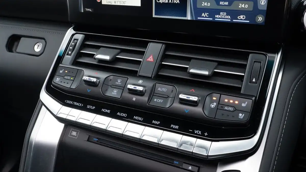 2024-toyota-land-cruiser-big-25