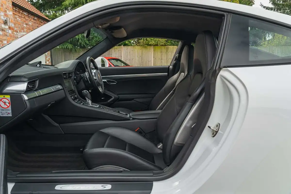 2013-porsche-911-38-carrera-s-coupe-pdk-big-26