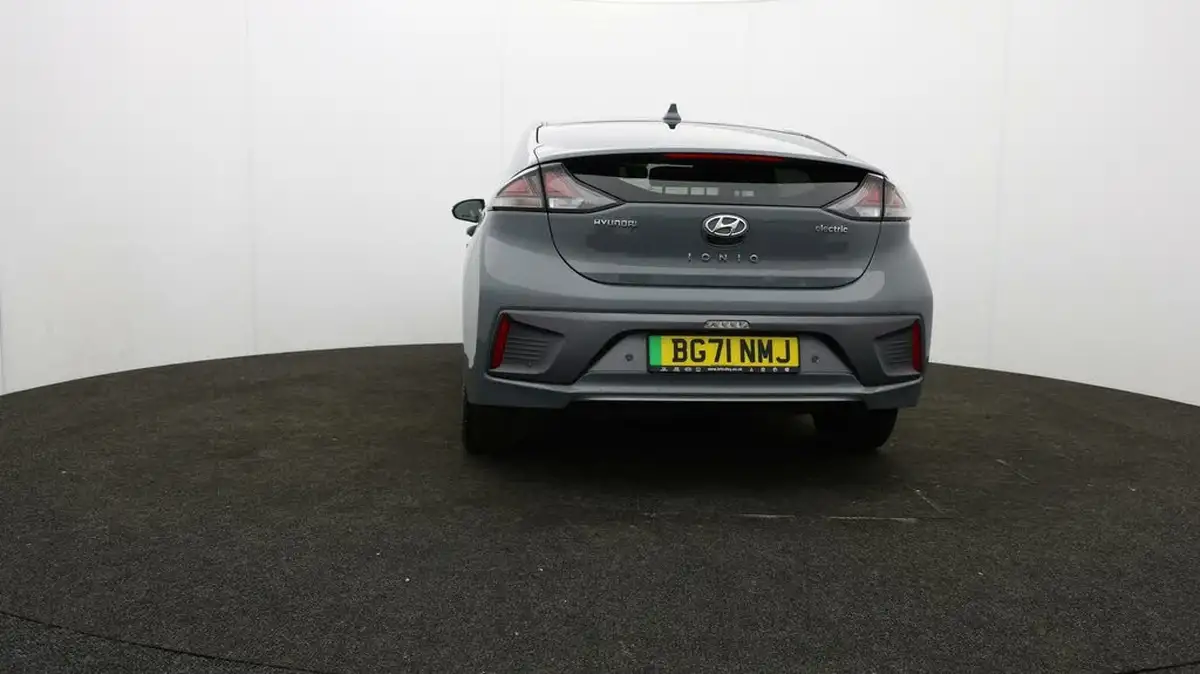 2021-hyundai-ioniq-e-premium-electric-100kw-big-29