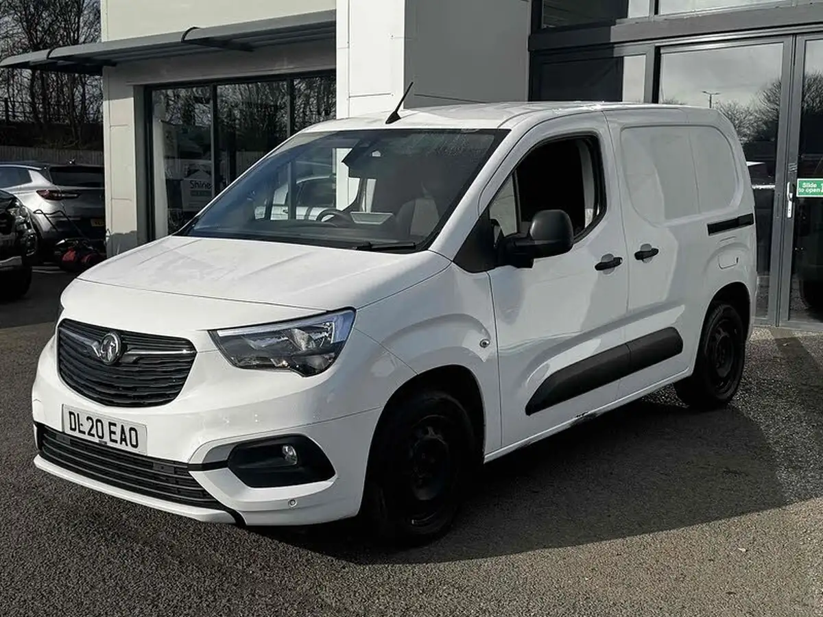 2020-vauxhall-combo-15cdti-sportive-2000-100pseu6dt-big-34