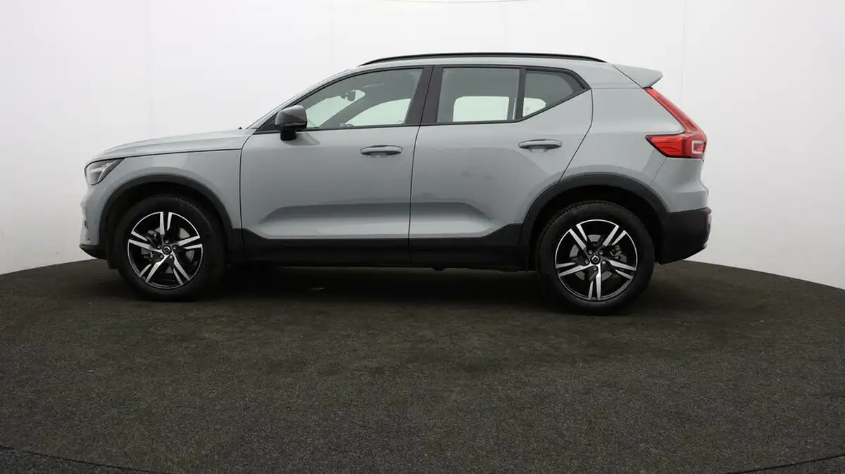 2023-volvo-xc40-20-b3-plus-big-67