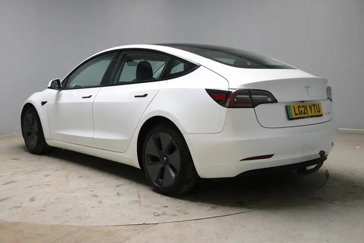 2021-tesla-model-3-e-long-range-4x4-big-7