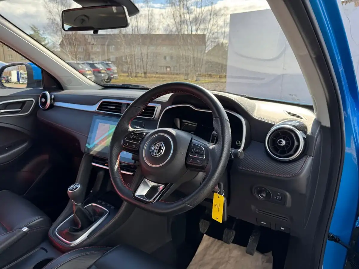 2022-mg-zs-suv-15-vti-tech-exclusive-big-10