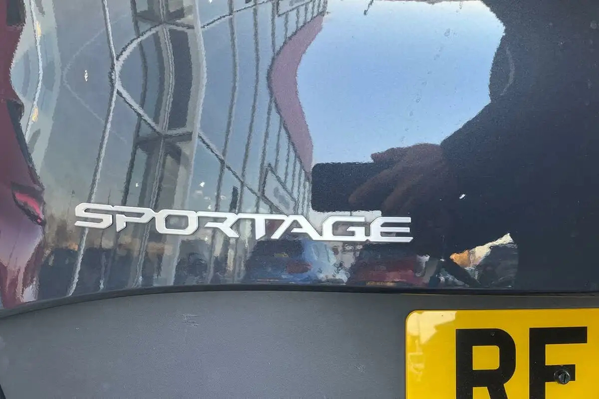 2024-kia-sportage-16-t-gdi-3-157bhp-48v-big-25