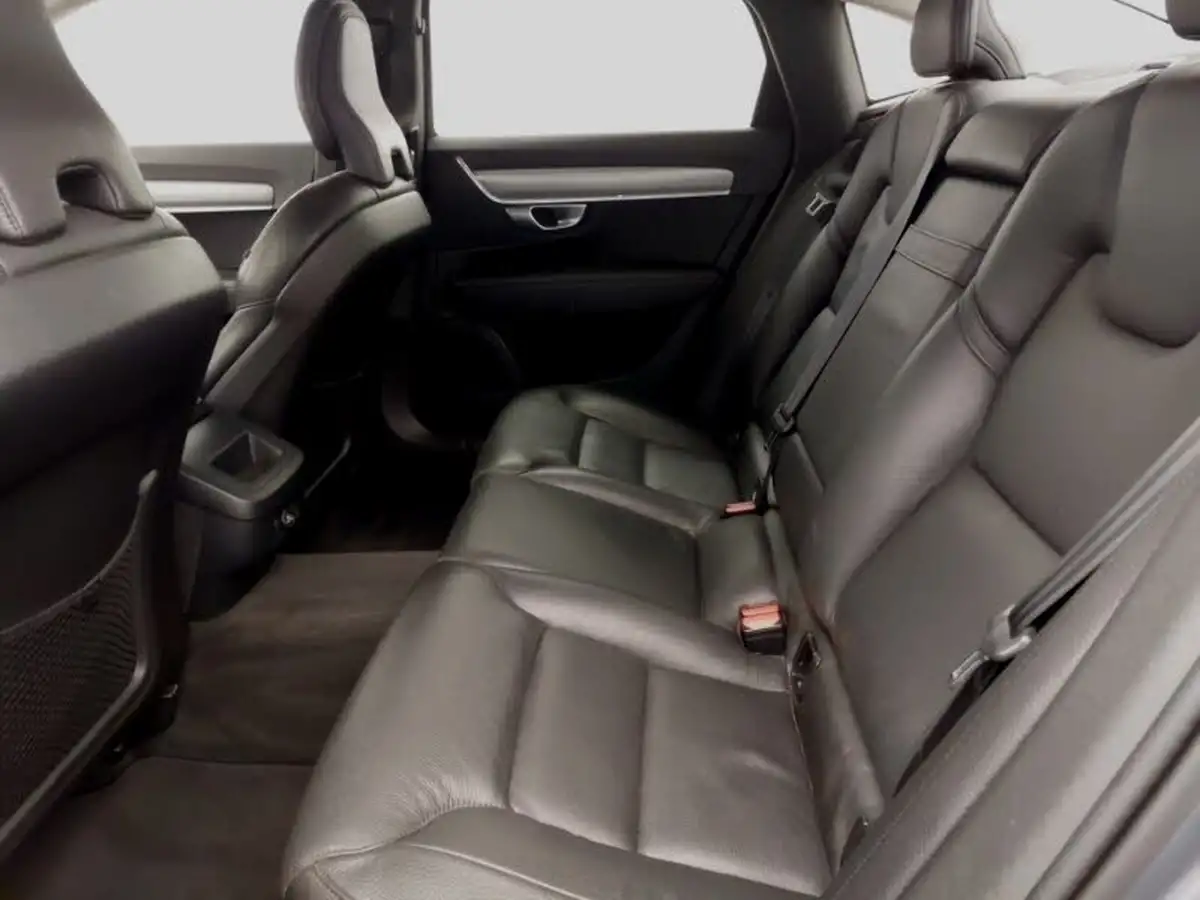 2019-volvo-s90-20-t4-momentum-plus-big-5