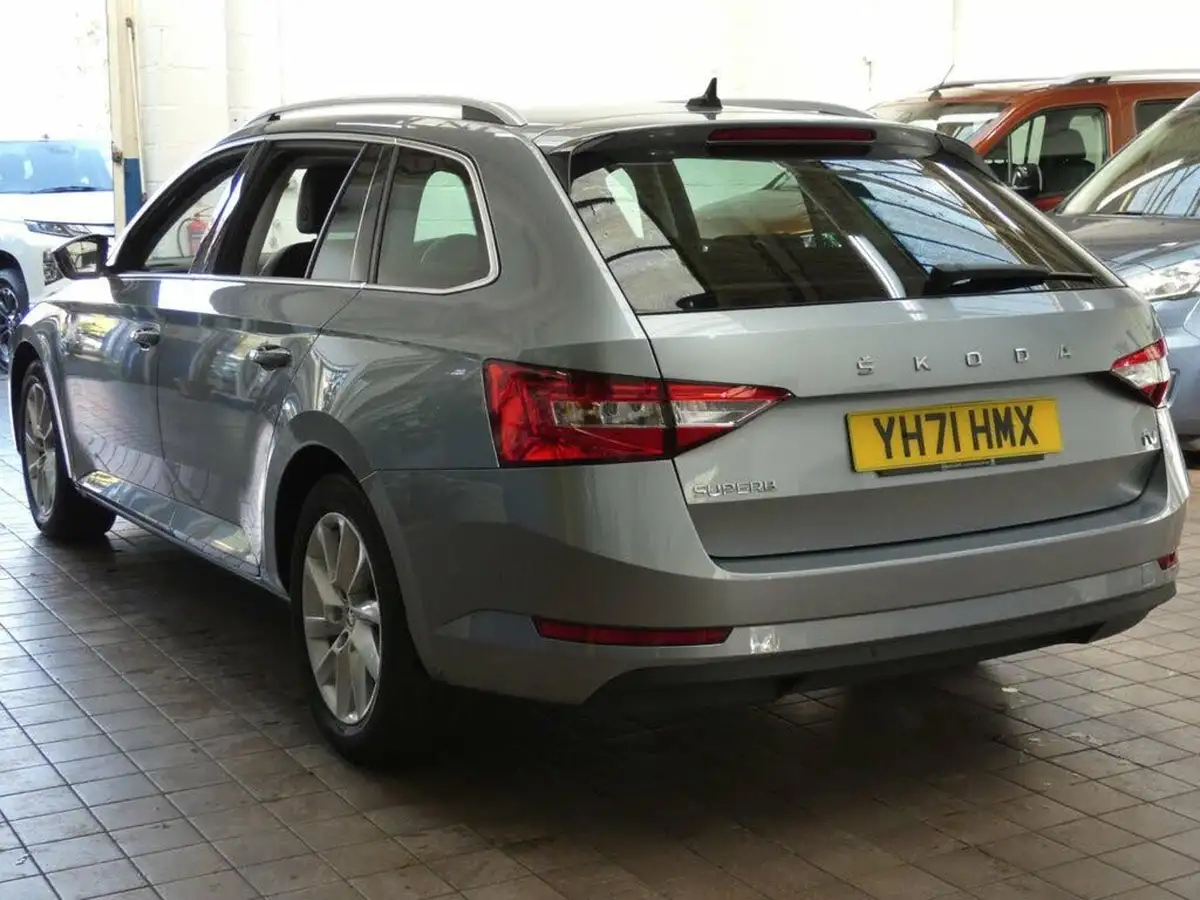 2021-skoda-superb-14-tsi-se-technology-156ps-estate-big-22