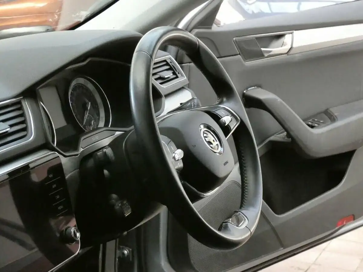 2021-skoda-superb-14-tsi-se-technology-156ps-estate-big-46