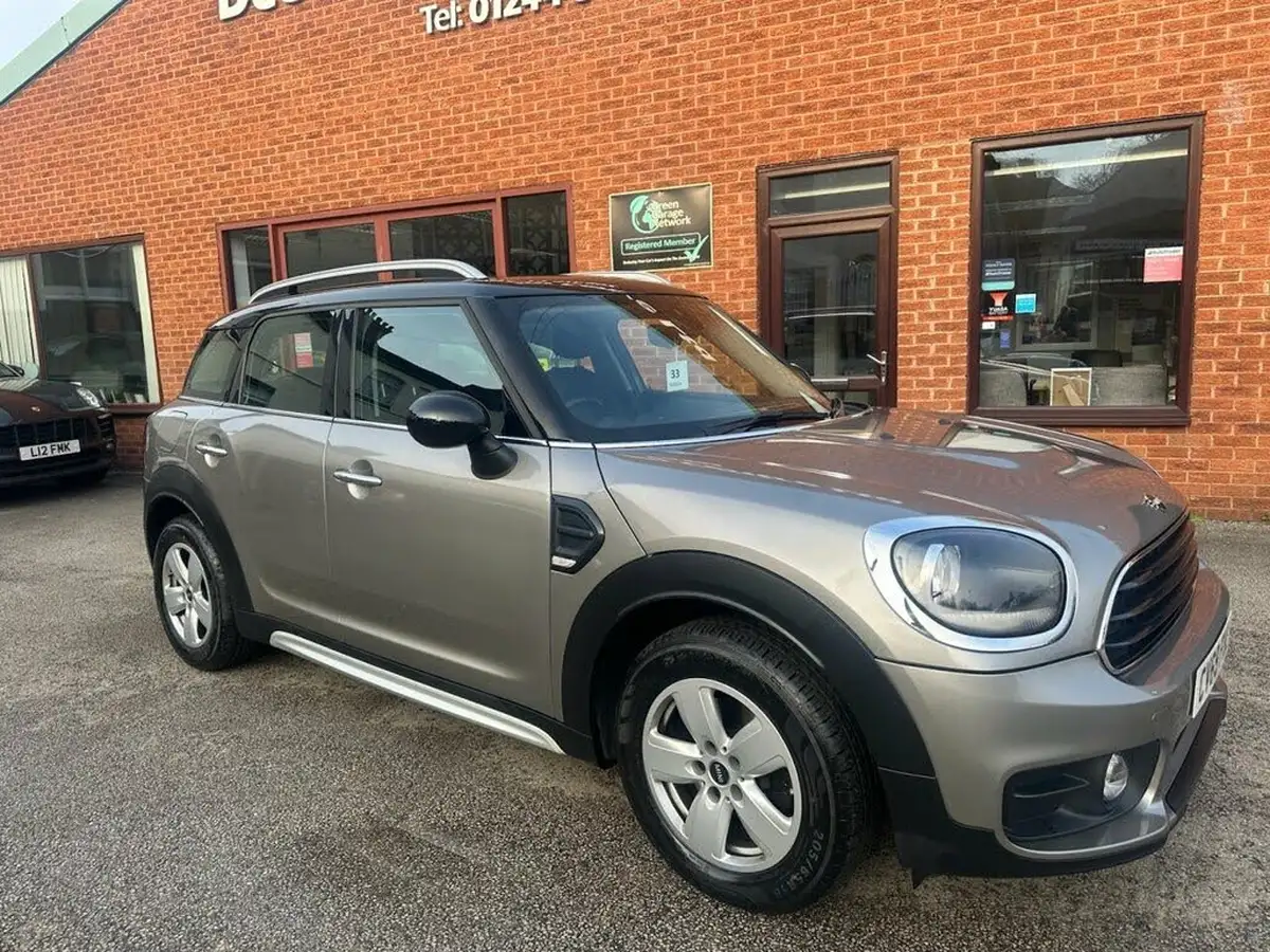 2019-mini-countryman-15-cooper-classic-big-19