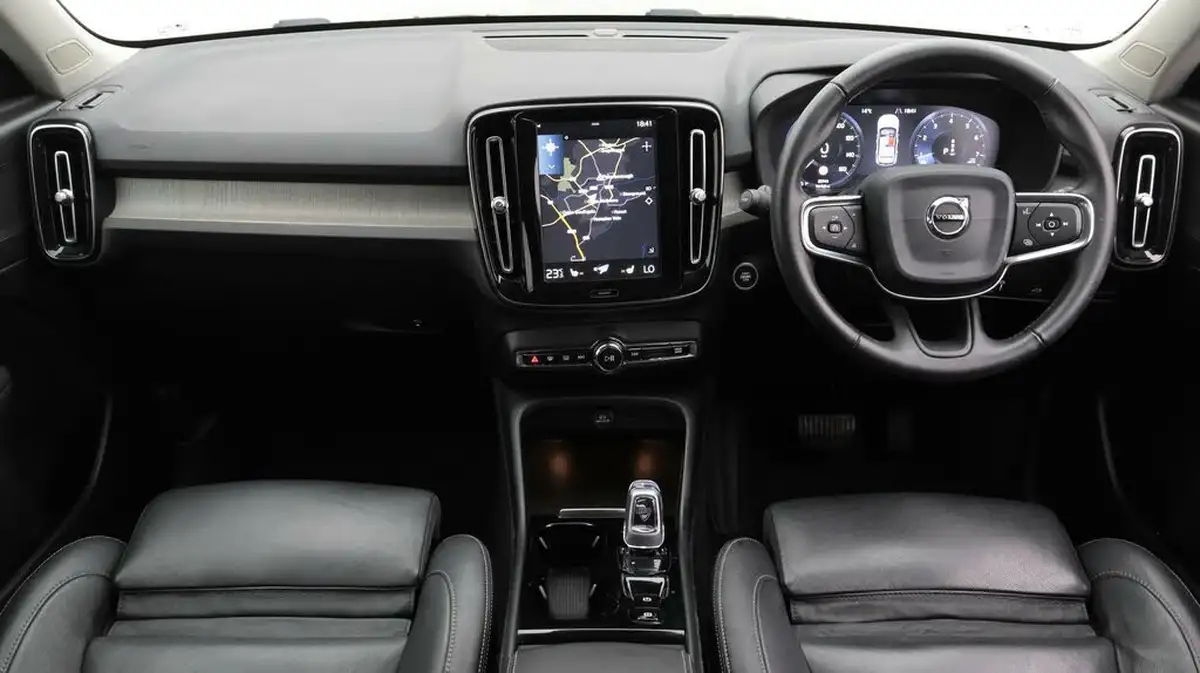 2020-volvo-xc40-20-t4-inscription-pro-big-12