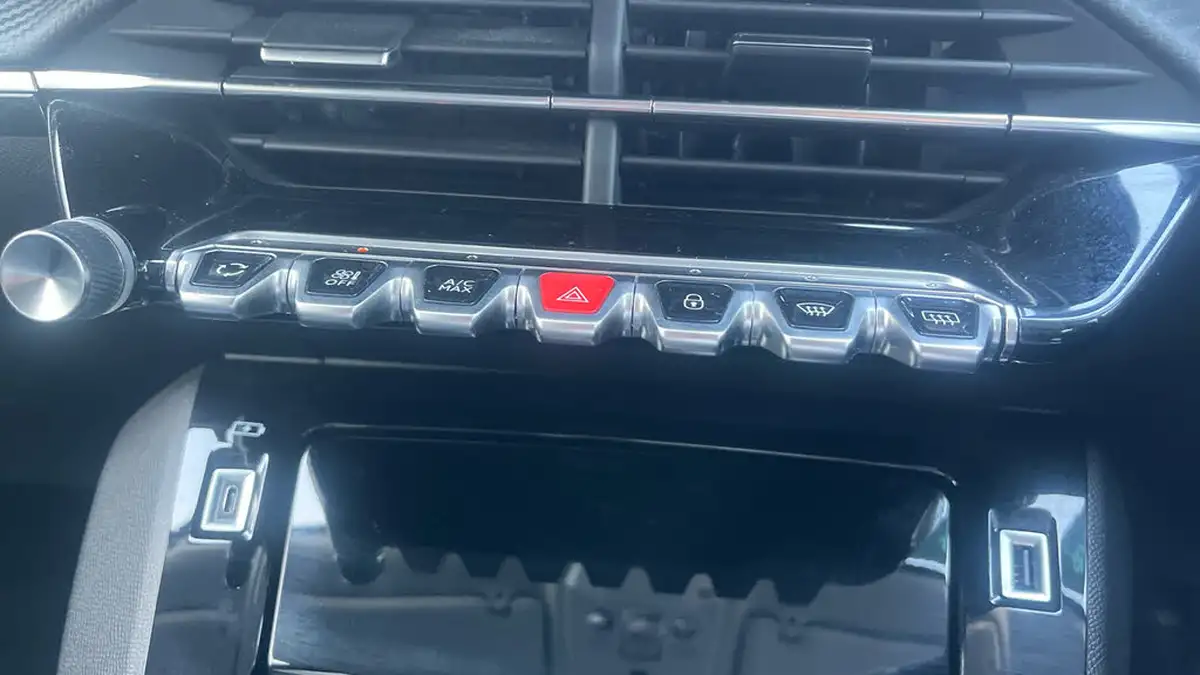 2021-peugeot-2008-suv-12-puretech-allure-premium-130bhp-big-20