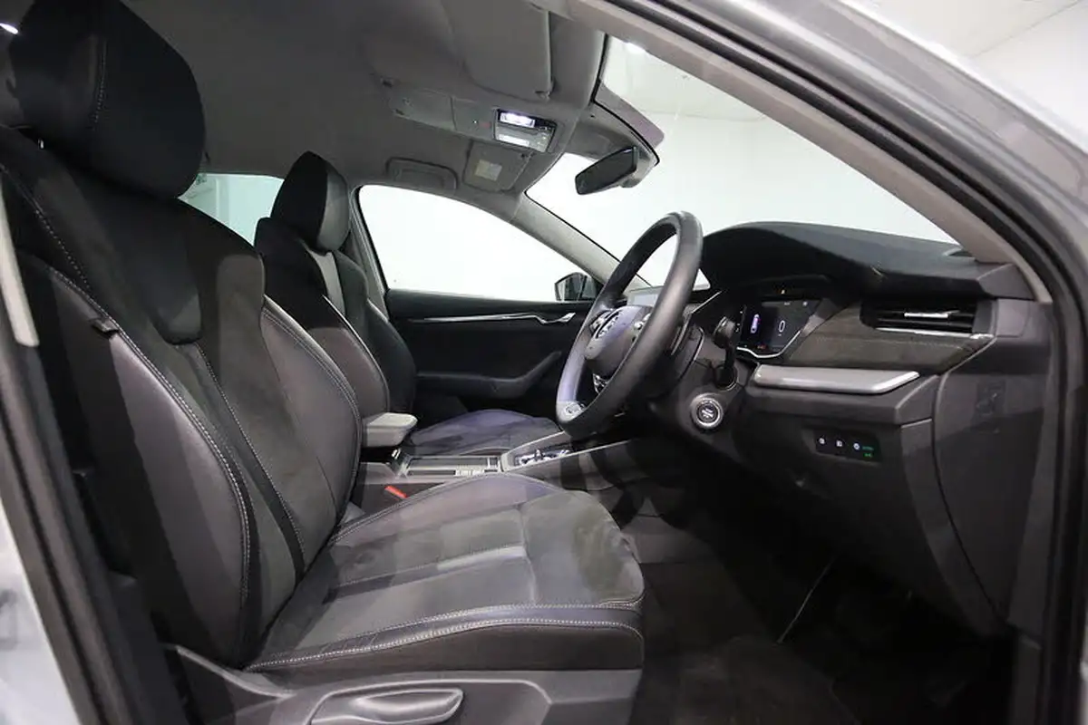 2023-skoda-octavia-20tdi-se-l-150ps-estate-dsg-big-15