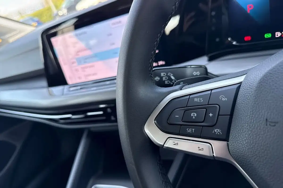 2020-volkswagen-golf-15-etsi-style-150ps-hatchback-big-36