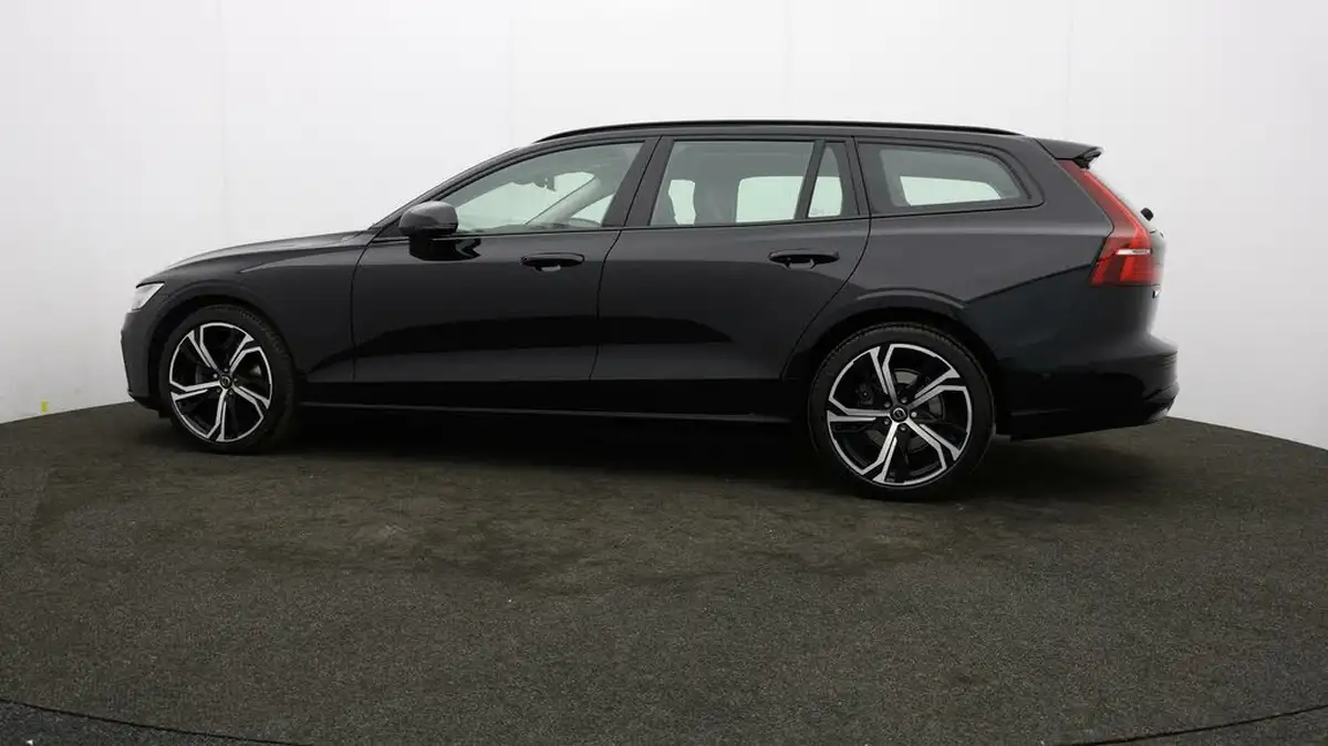 2023-volvo-v60-20-b3-plus-station-wagon-big-62
