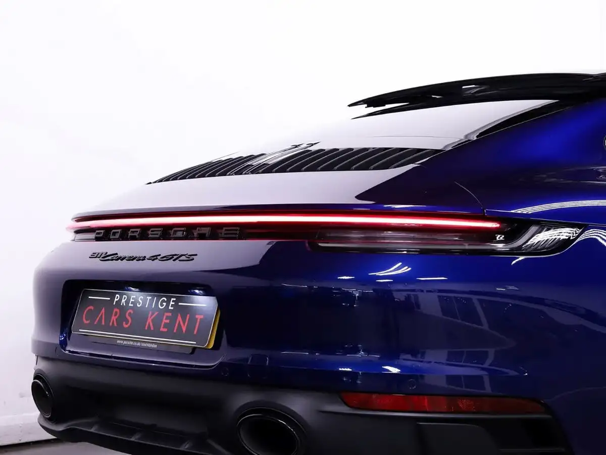 2023-porsche-911-30-carrera-4-gts-coupe-pdk-big-17