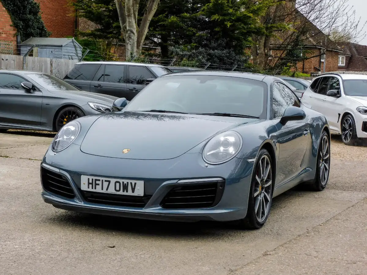 2017-porsche-911-30-carrera-s-420bhp-coupe-pdk-big-12