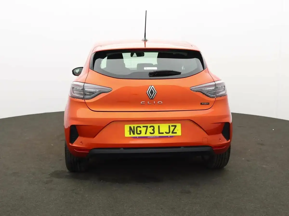 2024-renault-clio-16-evolution-big-2