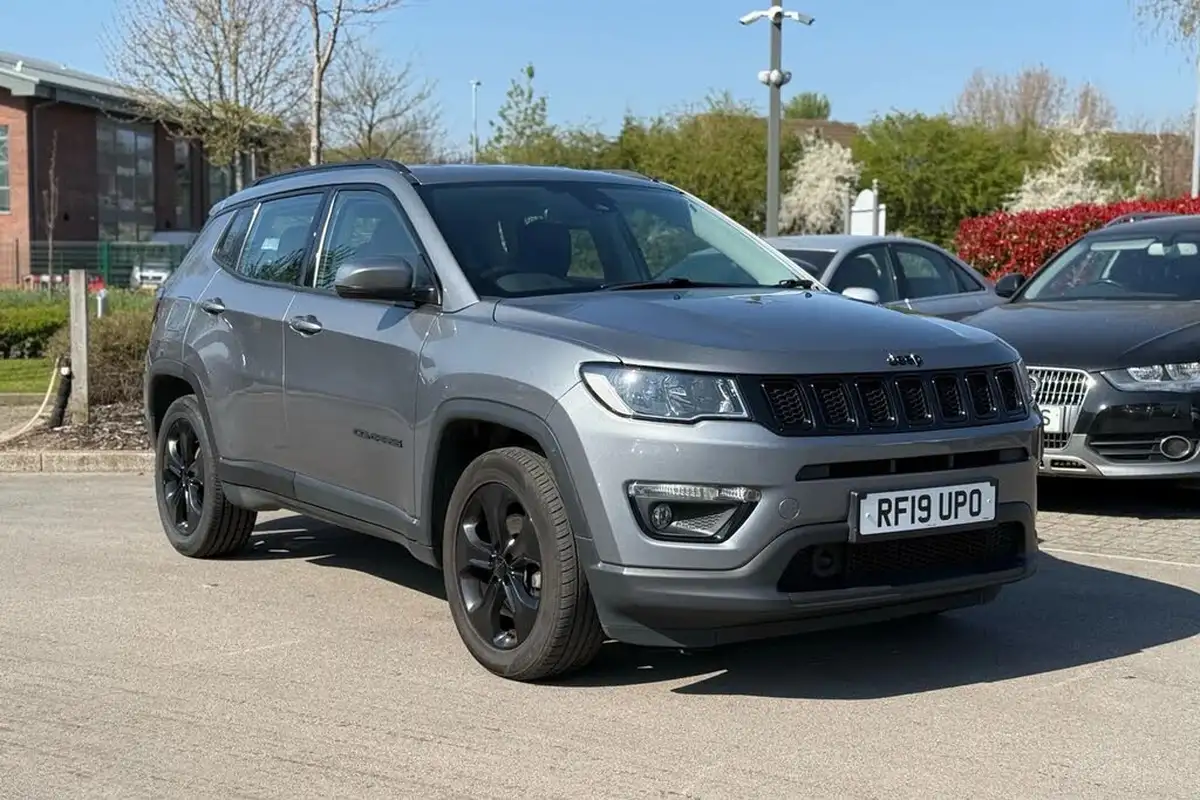 2019-jeep-compass-14-multiair-ii-night-eagle-big-42