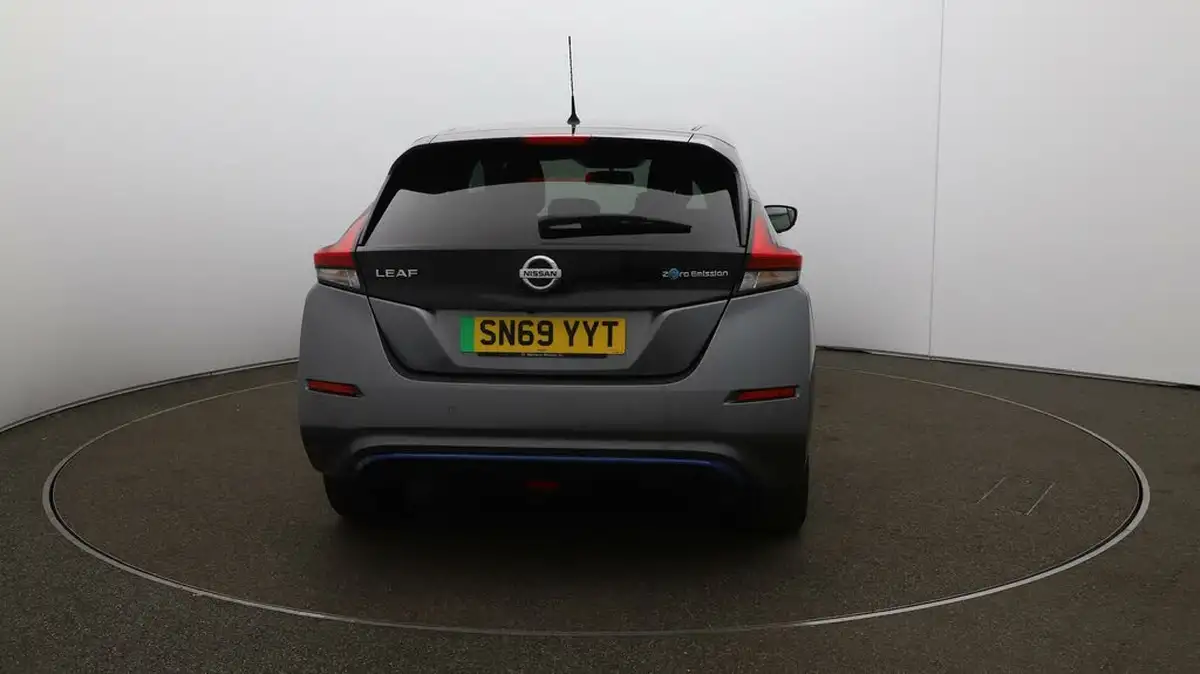 2019-nissan-leaf-e-e-3zero-big-6
